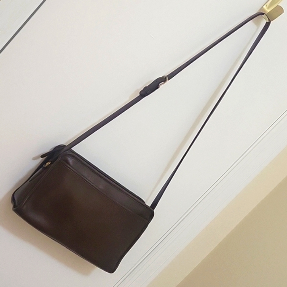 Coach Vintage Brown Leather Crossbody Bag made in New York City. USA 🇺🇸